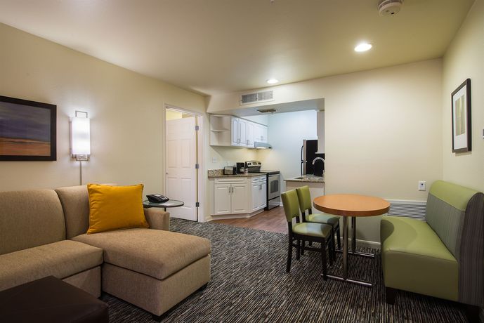 Imagen de los interiores del Hotel Hyatt House Bridgewater. Foto 7