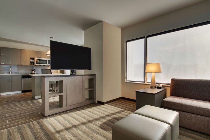 Imagen de la habitación del Hotel Hyatt House Chicago Oak Brook. Foto 4
