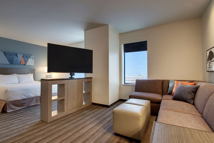 Imagen de la habitación del Hotel Hyatt House Chicago Oak Brook. Foto 7