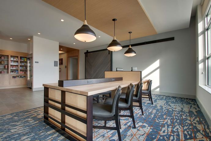 Imagen de los interiores del Hotel Hyatt House Chicago Oak Brook. Foto 14