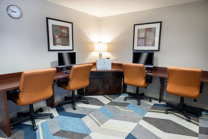 Imagen de los interiores del Hotel Hyatt House Chicago/schaumburg. Foto 16