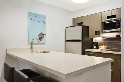 Imagen de la habitación del Hotel Hyatt House Cypress/anaheim. Foto 9