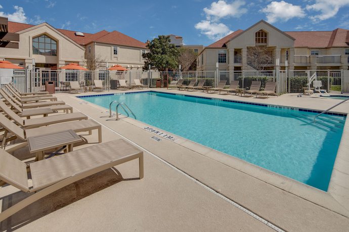 Imagen de la piscina del Hotel Hyatt House Dallas/addison. Foto 18