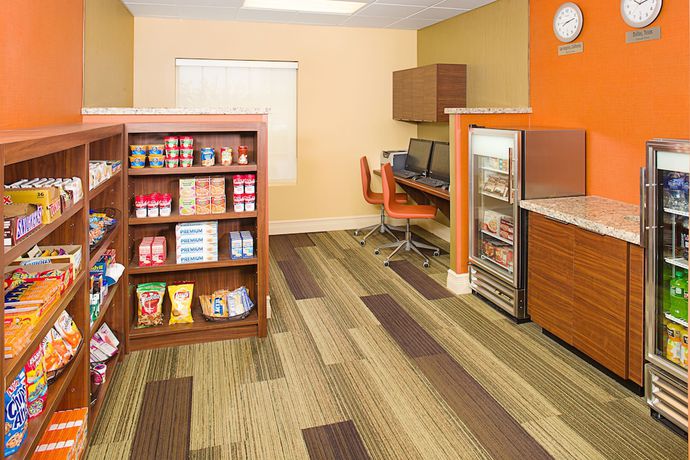 Imagen de los interiores del Hotel Hyatt House Dallas/las Colinas. Foto 17