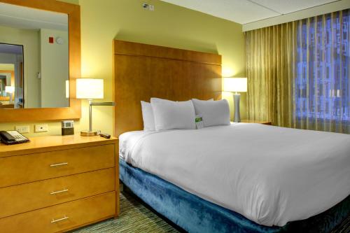 Imagen de la habitación del Hotel Hyatt House Fort Lauderdale Airport and Cruise Port. Foto 6