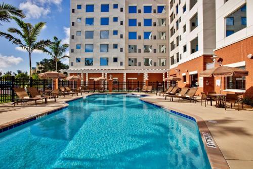 Imagen de la piscina del Hotel Hyatt House Fort Lauderdale Airport and Cruise Port. Foto 10