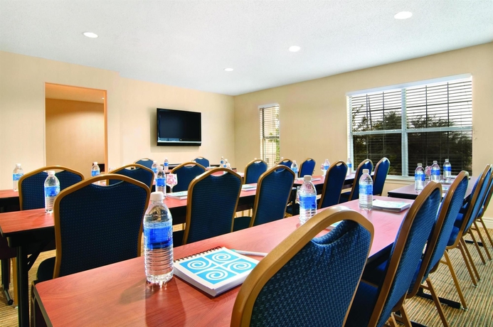 Imagen de los interiores del Hotel Hyatt House Houston-west/energy Corridor. Foto 15