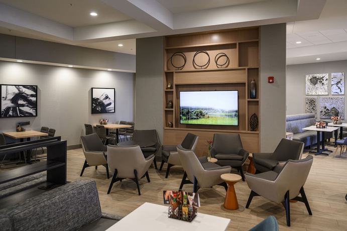Imagen de los interiores del Hotel Hyatt House Indianapolis / Fishers. Foto 20