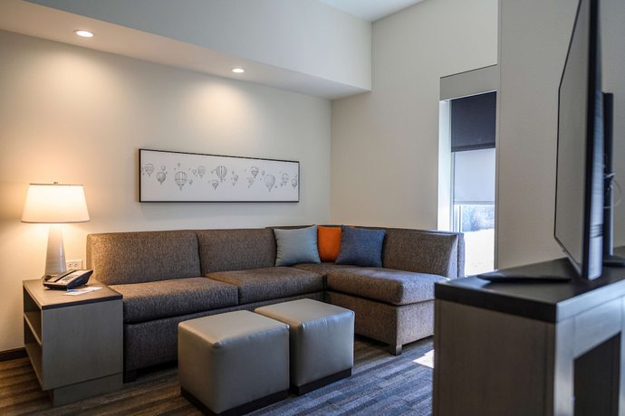 Imagen de la habitación del Hotel Hyatt House Louisville East. Foto 19