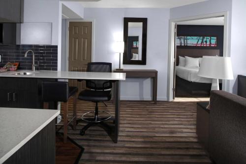 Imagen de la habitación del Hotel Hyatt House Morristown. Foto 9
