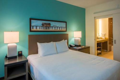 Imagen de la habitación del Hotel Hyatt House Naples/5th Avenue. Foto 7