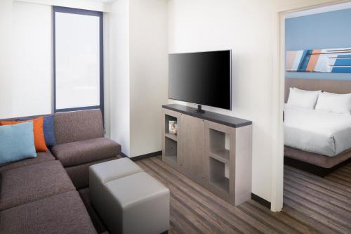 Imagen de la habitación del Hotel Hyatt House Nashville At Vanderbilt. Foto 4