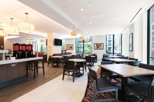Imagen del bar/restaurante del Hotel Hyatt House New York/chelsea. Foto 3
