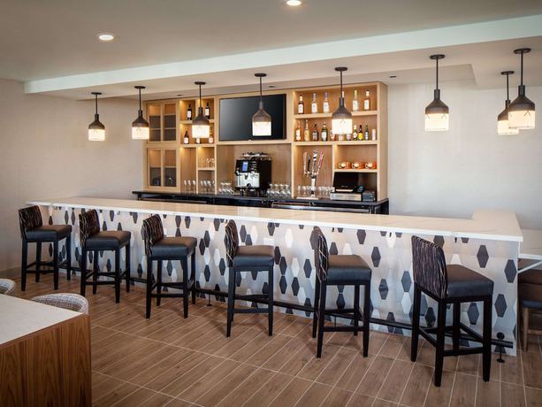 Imagen del bar/restaurante del Hotel Hyatt House North Scottsdale. Foto 2