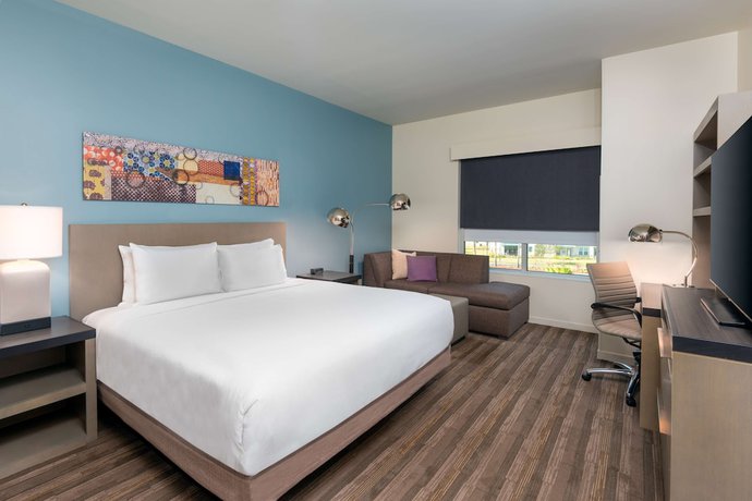 Imagen de la habitación del Hotel Hyatt House Orlando Airport. Foto 10