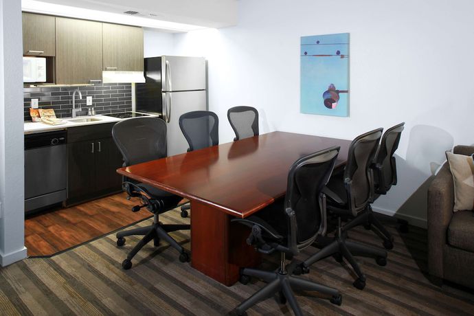 Imagen de la habitación del Hotel Hyatt House Parsippany Whippany. Foto 13