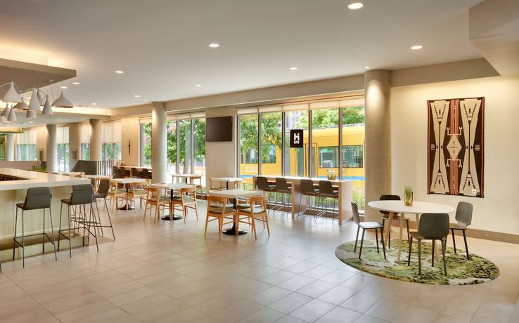 Imagen de los interiores del Hotel Hyatt House Portland/downtown. Foto 17