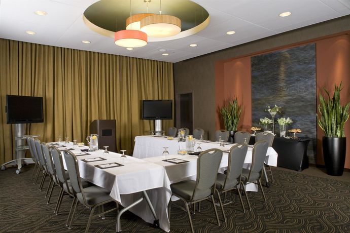 Imagen de los interiores del Hotel Hyatt House Richmond / Short Pump. Foto 15