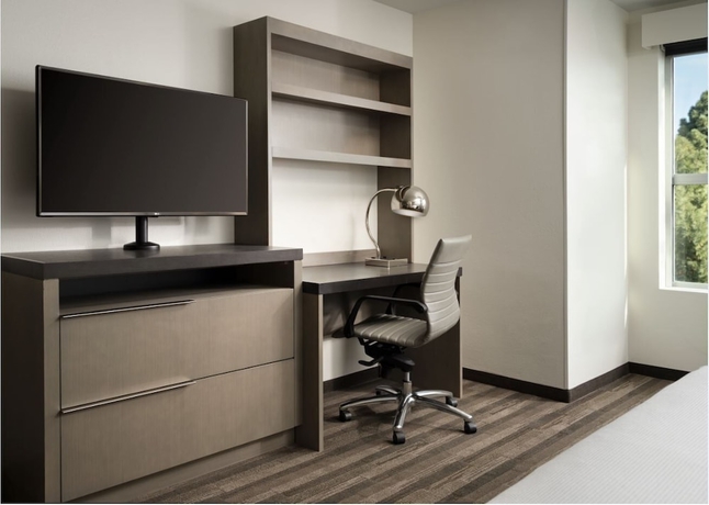 Imagen de la habitación del Hotel Hyatt House San Jose Airport. Foto 11