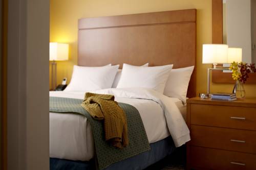 Imagen de la habitación del Hotel Hyatt House San Ramon. Foto 2