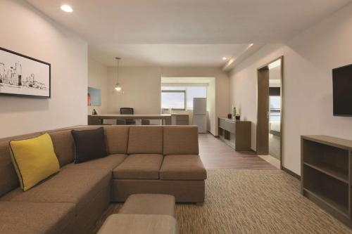 Imagen de la habitación del Hotel Hyatt House Shenzhen Airport. Foto 15