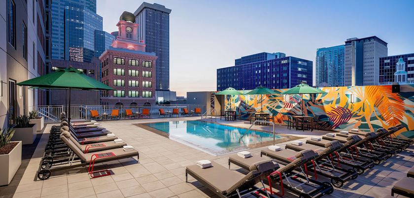 Imagen de la piscina del Hotel Hyatt House Tampa Downtown. Foto 20