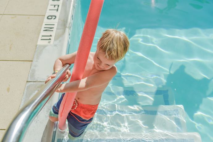 Imagen de la piscina del Hotel Hyatt House The Woodlands / Shenandoah. Foto 18