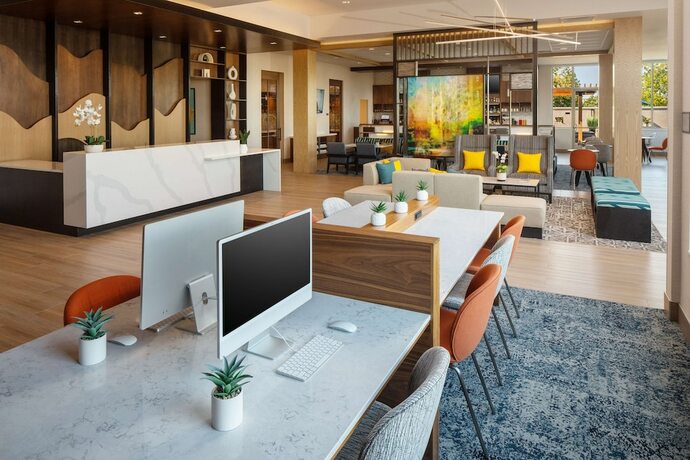 Imagen de los interiores del Hotel Hyatt House Vacaville. Foto 19