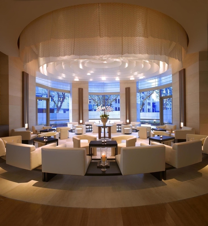 Imagen del bar/restaurante del Hotel Hyatt On The Bund. Foto 2