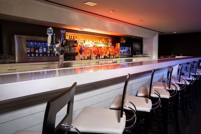 Imagen del bar/restaurante del Hotel Hyatt Palm Springs. Foto 4