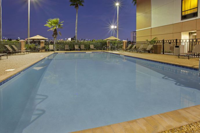 Imagen de la piscina del Hotel Hyatt Place Across from Universal Orlando Resort. Foto 17