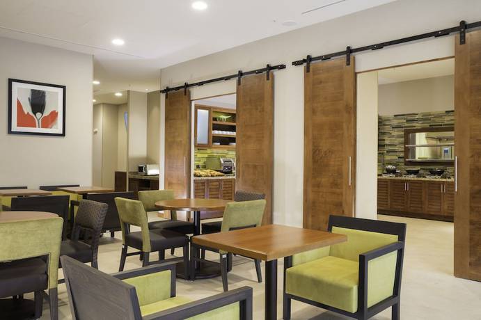 Imagen del bar/restaurante del Hotel Hyatt Place Aguascalientes/bonaterra. Foto 2