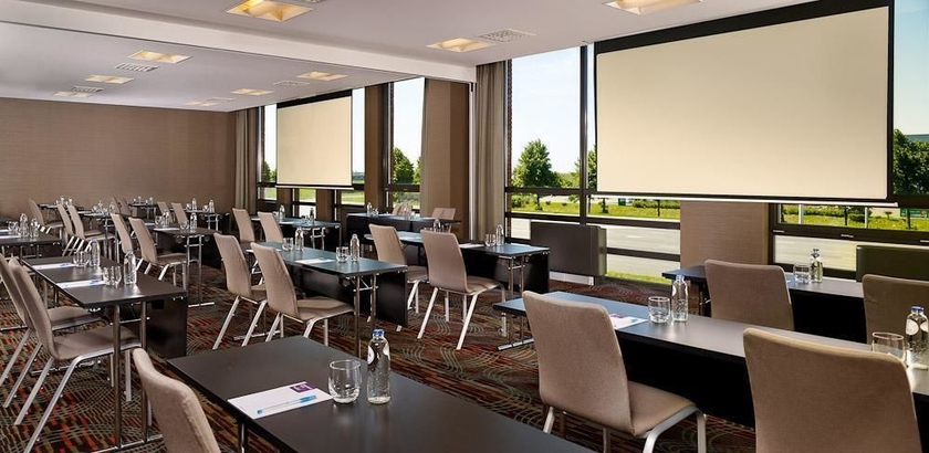 Imagen de los interiores del Hotel Hyatt Place Amsterdam Airport. Foto 13