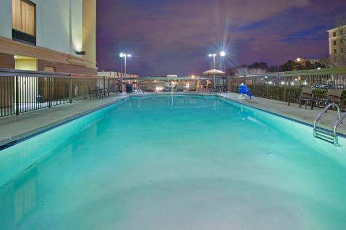 Imagen de la piscina del Hotel Hyatt Place Atlanta Airport-north. Foto 20