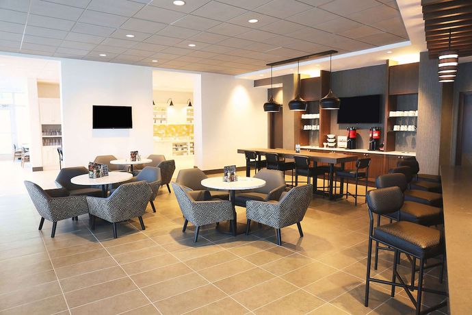 Imagen de los interiores del Hotel Hyatt Place Austin Airport. Foto 15