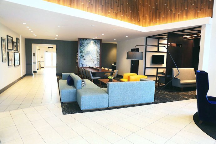 Imagen de los interiores del Hotel Hyatt Place Austin Airport. Foto 17