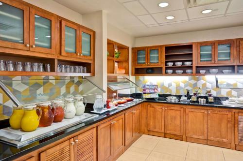 Imagen del bar/restaurante del Hotel Hyatt Place Baltimore/bwi Airport. Foto 4