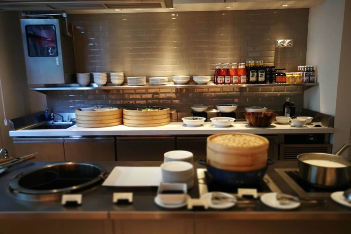 Imagen del bar/restaurante del Hotel Hyatt Place Bangkok Sukhumvit 24. Foto 9