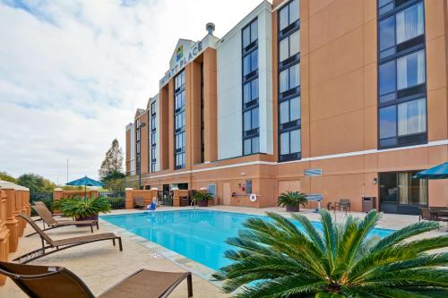 Imagen de la piscina del Hotel Hyatt Place Baton Rouge/i-10. Foto 20