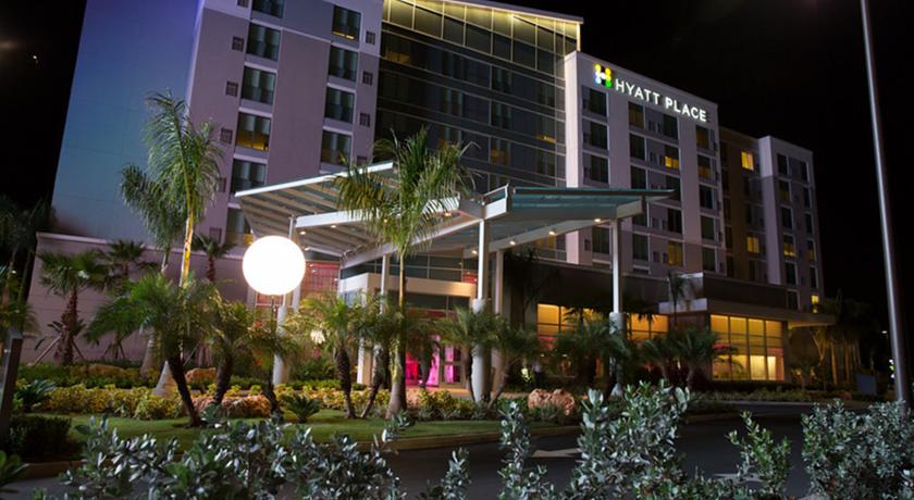Imagen de los exteriores del Hotel Hyatt Place Bayamon. Foto 9