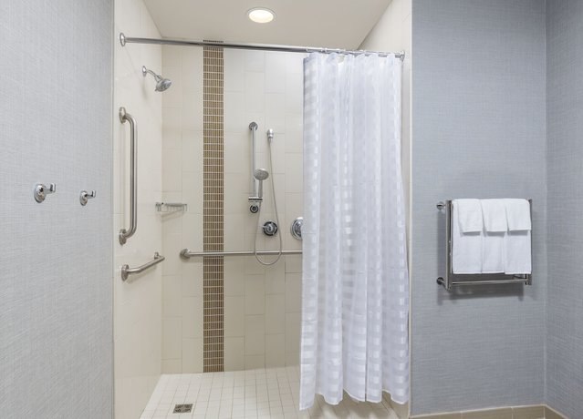 Imagen de la habitación del Hotel Hyatt Place Canton. Foto 8