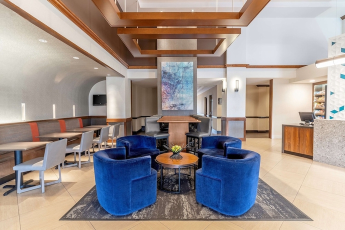 Imagen de los interiores del Hotel Hyatt Place Charlotte Airport / Billy Graham Parkway. Foto 15