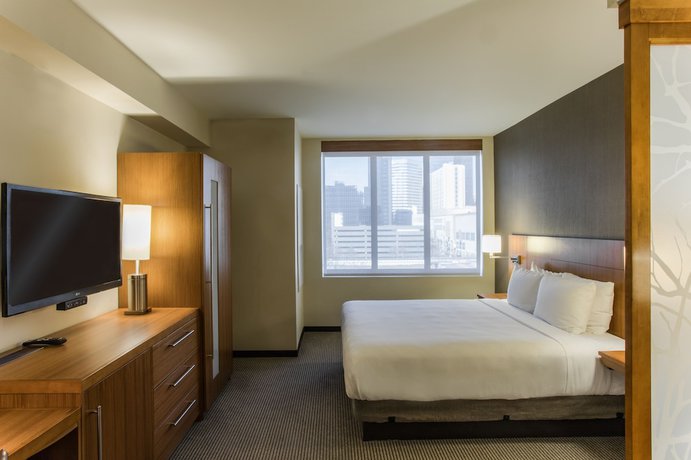 Imagen de la habitación del Hotel Hyatt Place Charlotte Downtown. Foto 15