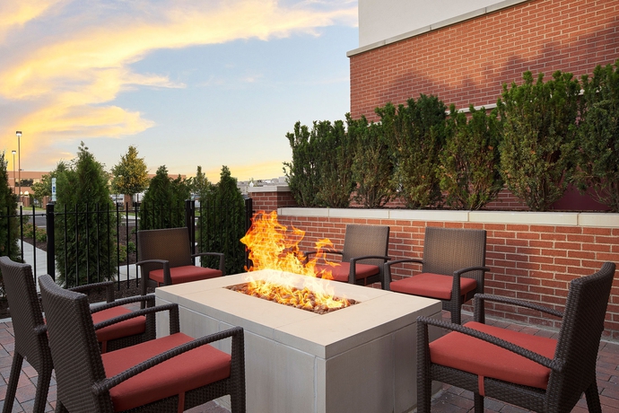 Imagen de los exteriores del Hotel Hyatt Place Chicago Midway Airport. Foto 10