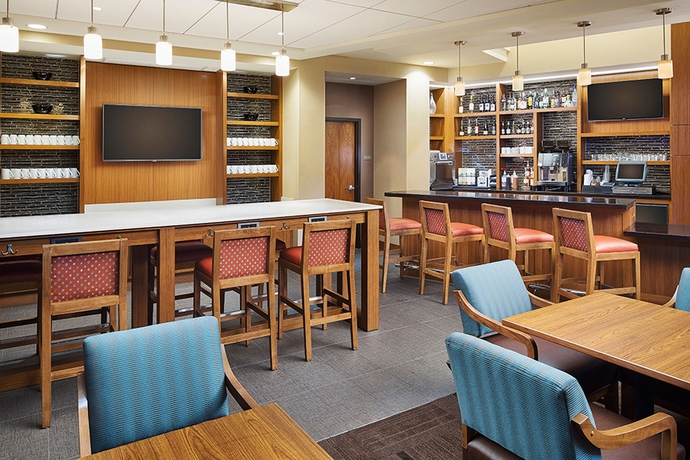 Imagen del bar/restaurante del Hotel Hyatt Place Chicago Midway Airport. Foto 8