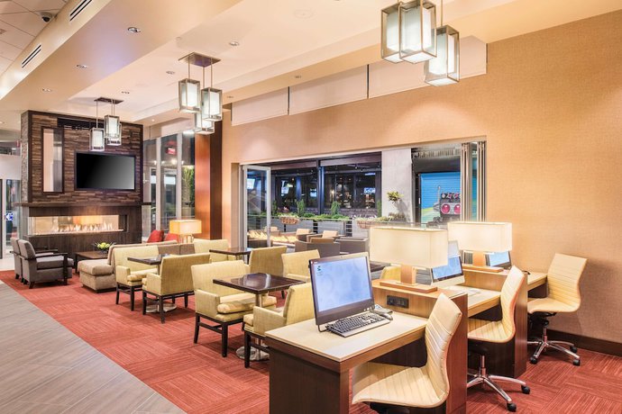 Imagen de los interiores del Hotel Hyatt Place Cleveland / Westlake / Crocker Park. Foto 17