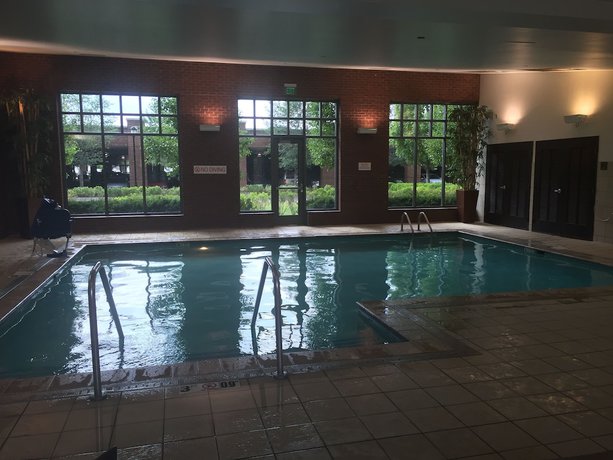 Imagen de la piscina del Hotel Hyatt Place Columbus/osu. Foto 20