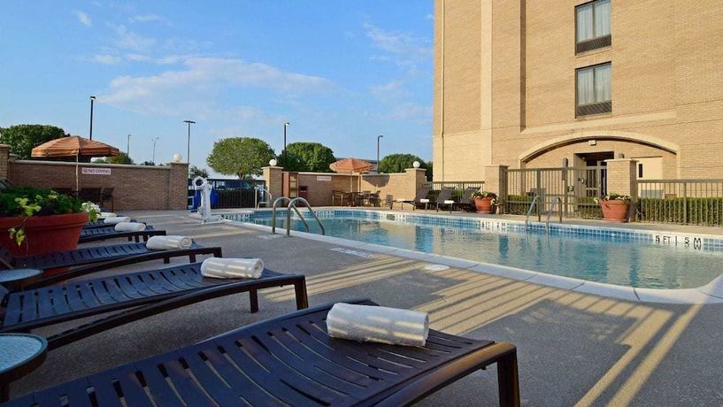 Imagen de la piscina del Hotel Hyatt Place Dallas/las Colinas. Foto 20