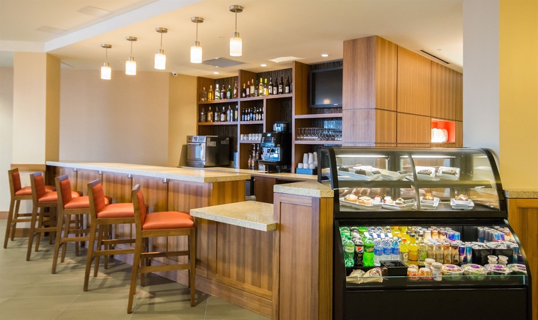 Imagen del bar/restaurante del Hotel Hyatt Place Daytona Beach - Oceanfront. Foto 2