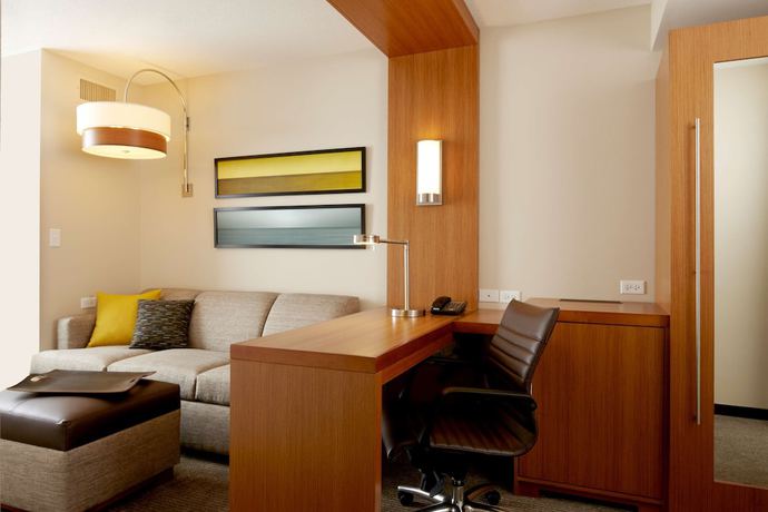 Imagen de la habitación del Hotel Hyatt Place Detroit Royal Oak. Foto 7